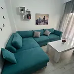 Center Modern