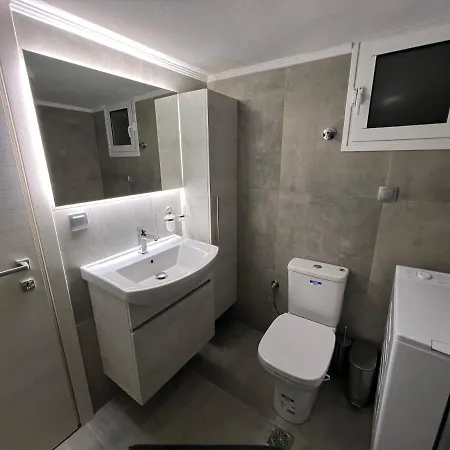 Apartment Center Modern Serres