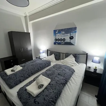 Apartment Center Modern Serres